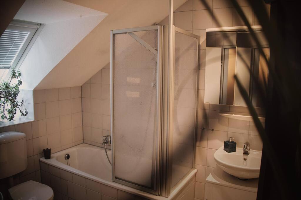 Tolle Wohnung In Zentraler Lage In Ной-Улм Екстериор снимка